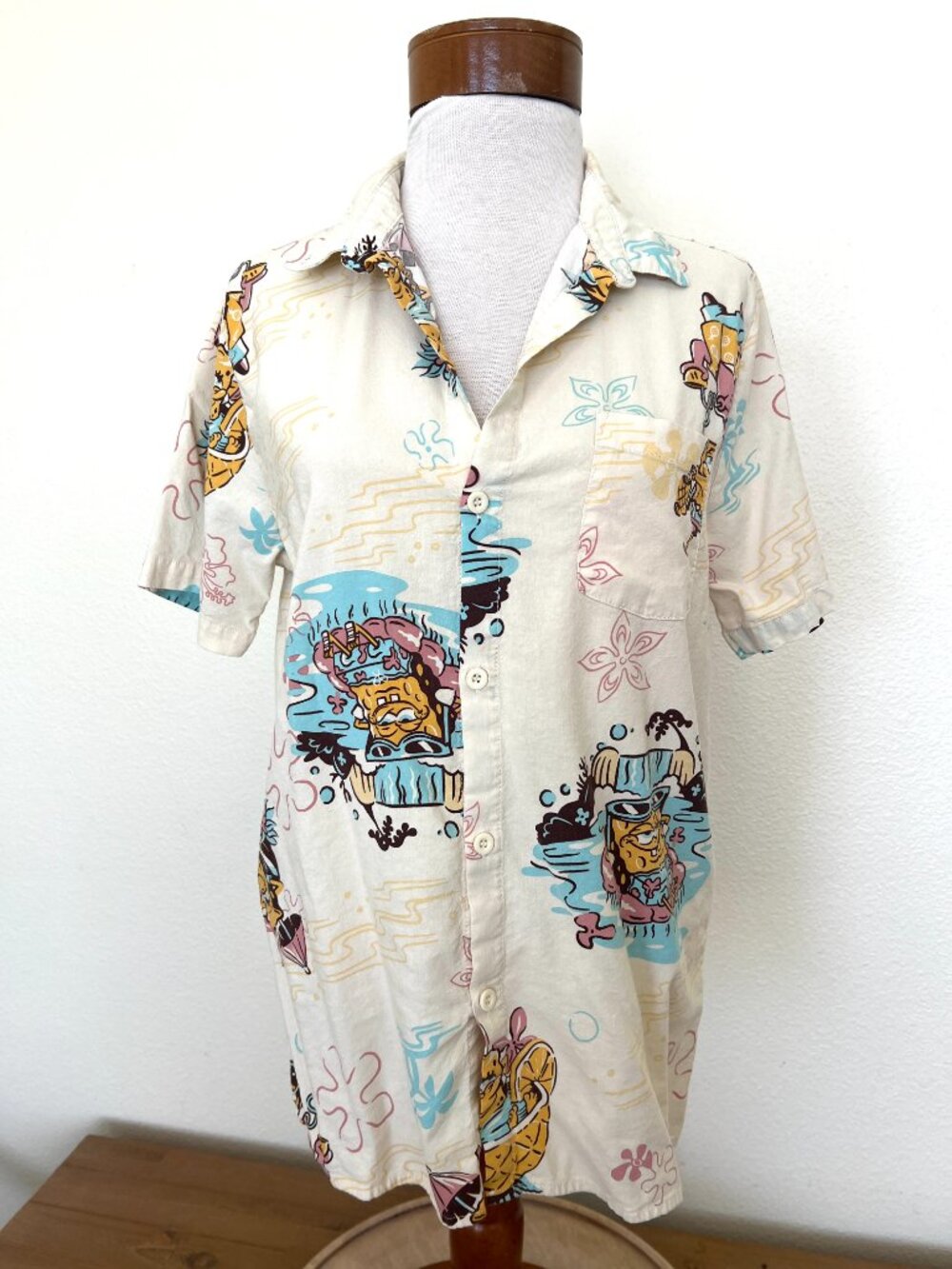 SpongeBob Square Pants Shirt - Hawaiian Short Sleeve -  Size Small